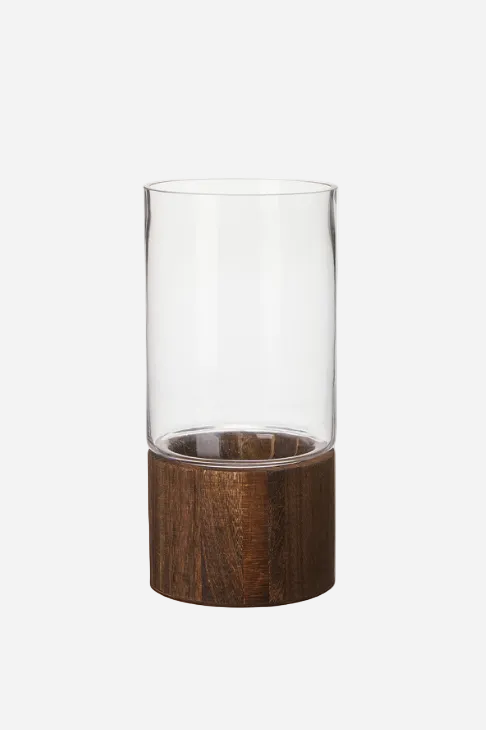 Ljuslykta Raya från Wikholm Form i klarglas med mörkbrun träfot, 26 cm hög.