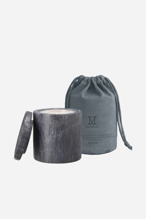 Mineral Black Orchid doftljus i mörk marmor med lock och grå presentpå