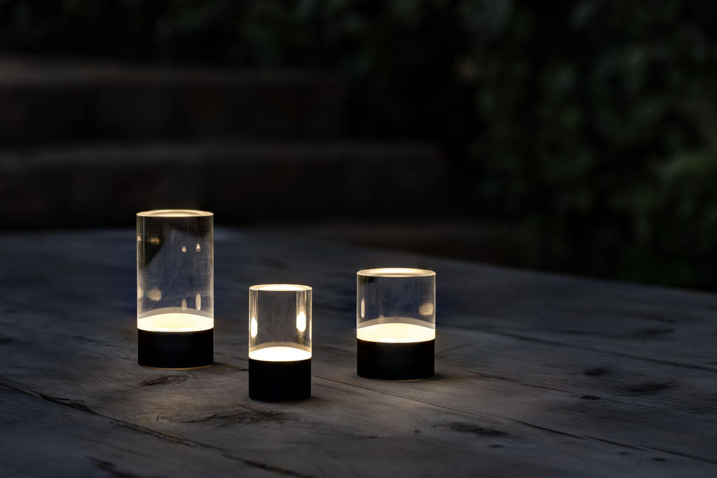UYUNI Glow Rod uppladdningsbar LED-lampa 6 × 12 cm Clear